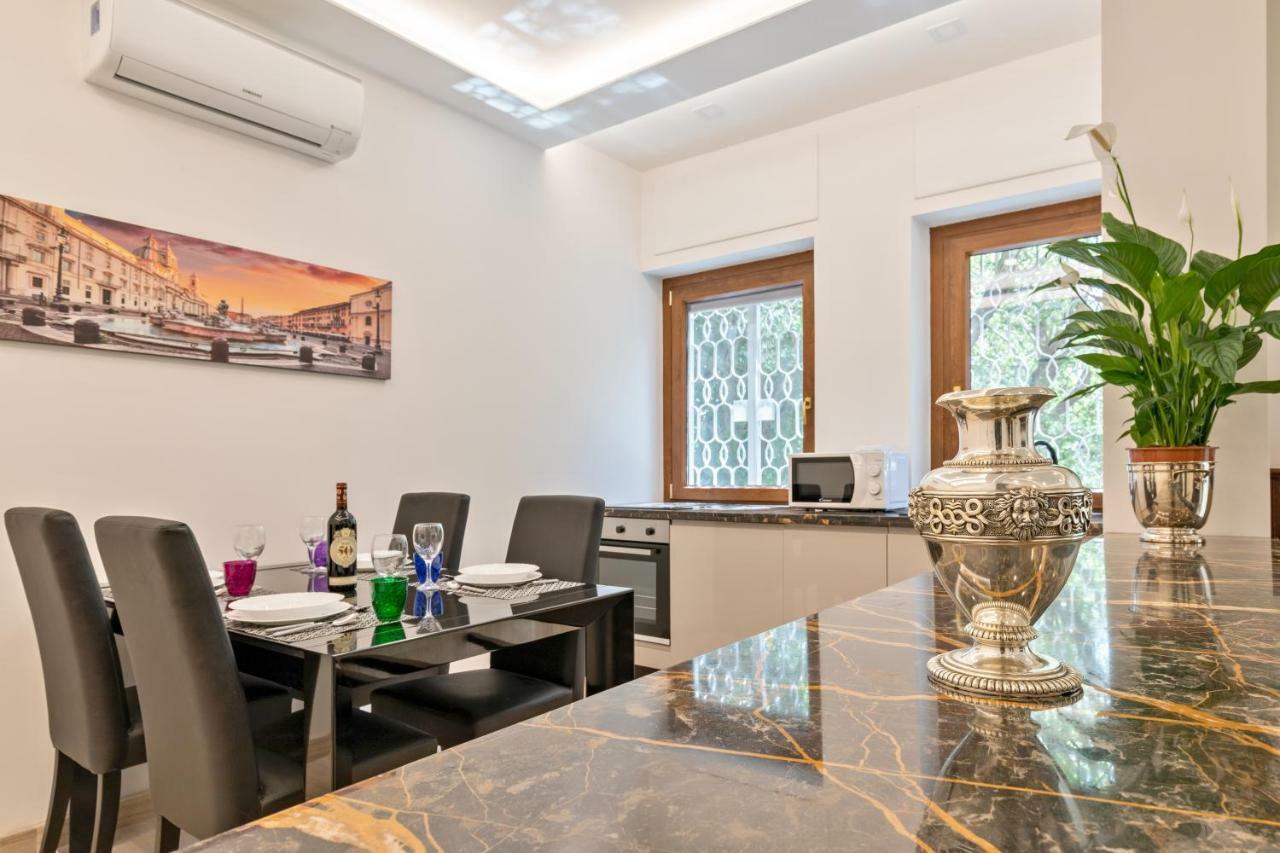 First Class Rome Apartments Екстер'єр фото