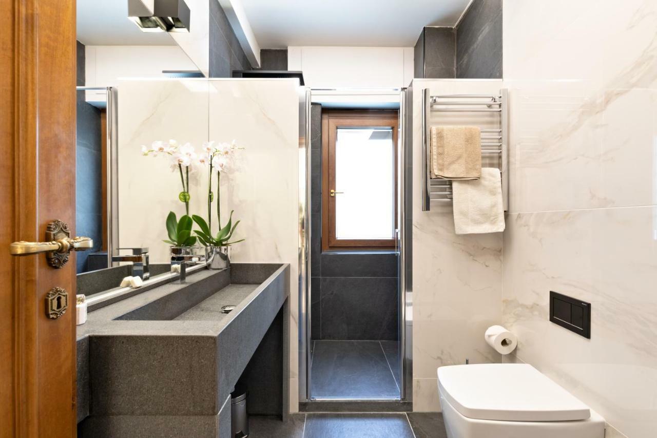 First Class Rome Apartments Екстер'єр фото