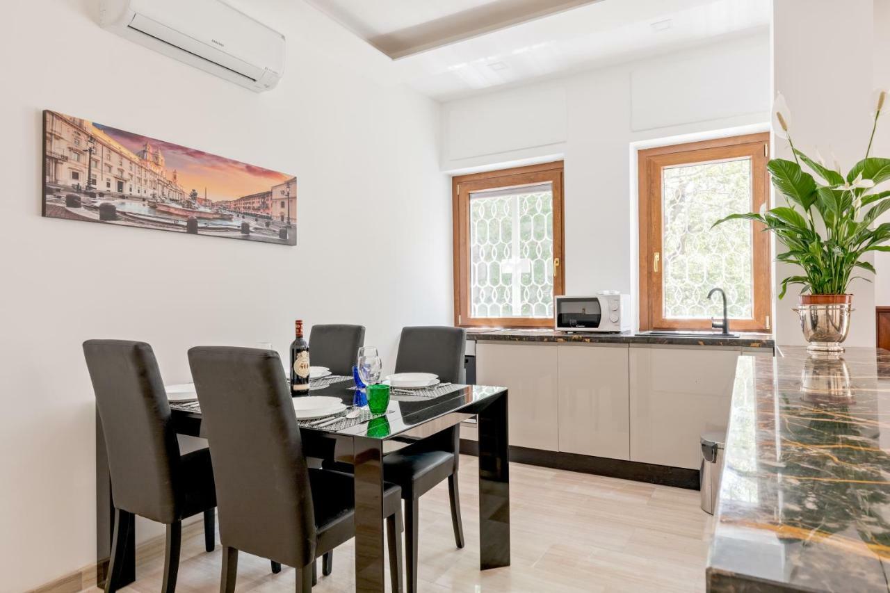 First Class Rome Apartments Екстер'єр фото